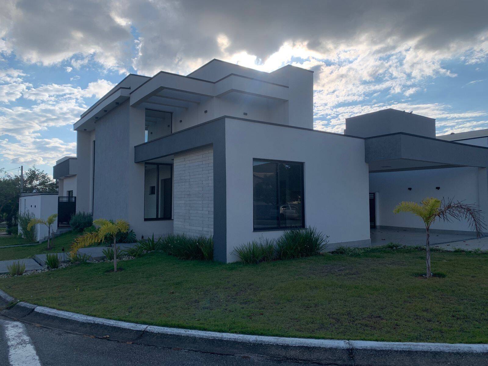 #CA0106 - Casa em condomínio para Venda em Pindamonhangaba - SP