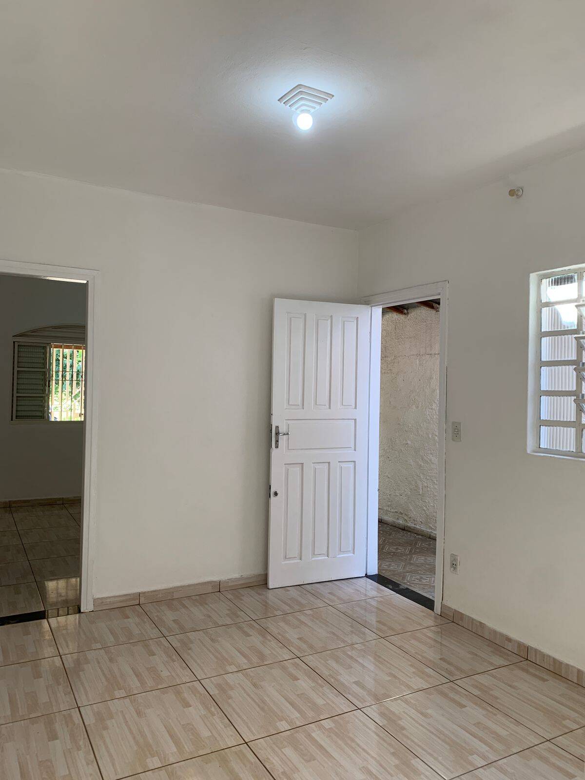 #CA0126 - Casa para Locação em Taubaté - SP