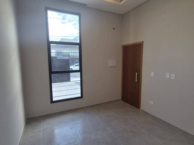 Casa para Venda em Taubaté - 2