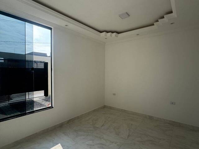 #CA0128 - Casa para Venda em Taubaté - SP